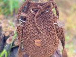 Cartera de rafia a crochet